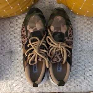 Steve Madden Cliff Sneakers